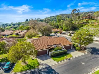 Photo #4: 260003880 Listing 