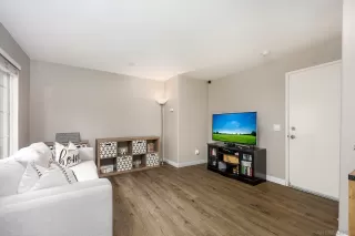 Photo #6: 260003886 Listing 