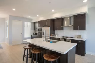 Photo #4: 260003889 Listing 