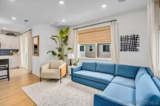 Photo #1: 260003895 Listing 