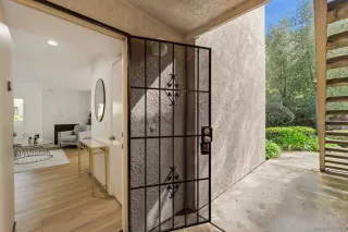 Photo #4: 260003901 Listing 