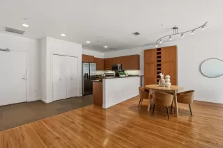 Photo #5: 260003914 Listing 