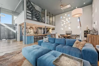 Photo #1: 260003919 Listing 