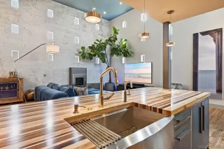 Photo #5: 260003919 Listing 