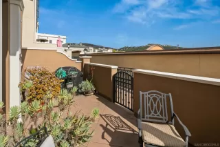 Photo #3: 260003927 Listing