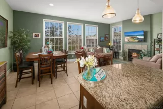 Photo #6: 260003927 Listing