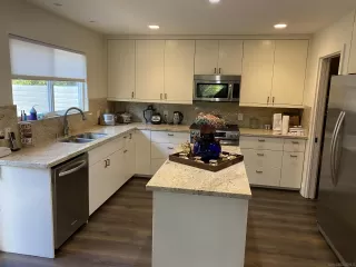 Photo #1: 260003929 Listing 