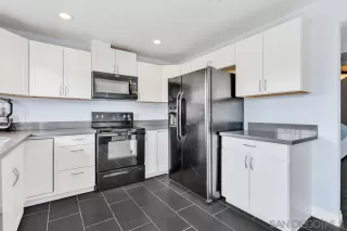 Photo #3: 260003937 Listing 