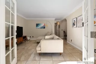 Photo #1: 260003947 Listing