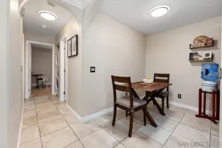 Photo #3: 260003947 Listing