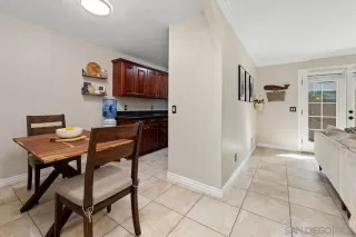 Photo #4: 260003947 Listing