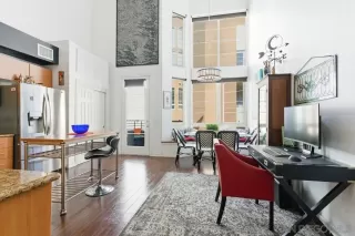 Photo #4: 260003948 Listing