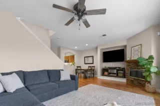 Photo #5: 260003967 Listing