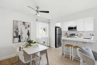 Photo #6: 260003975 Listing