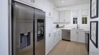 Photo #1: 260003979 Listing 