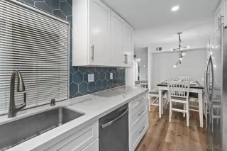 Photo #6: 260003981 Listing 