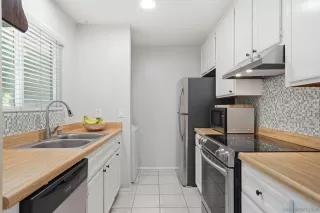 Photo #6: 260003983 Listing 