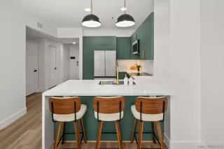 Photo #2: 260003987 Listing 