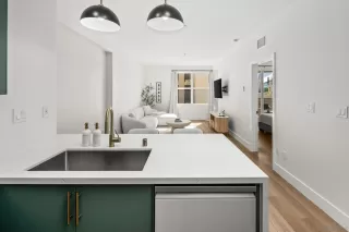 Photo #5: 260003987 Listing 