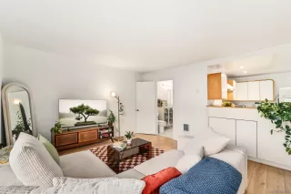 Photo #3: 260003990 Listing 