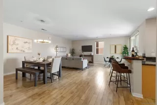 Photo #2: 260003998 Listing 