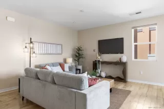 Photo #3: 260003998 Listing 