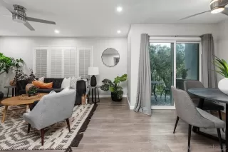 Photo #4: 260004000 Listing 