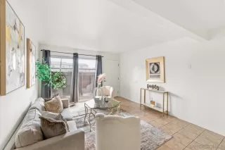 Photo #4: 260004005 Listing