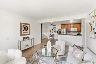 Photo #6: 260004005 Listing