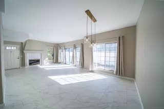 Photo #3: 260004007 Listing