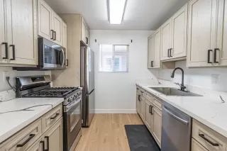 Photo #6: 260004022 Listing 