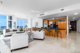 Photo #2: 260004040 Listing