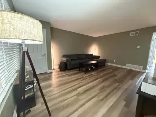 Photo #3: 260004066 Listing 