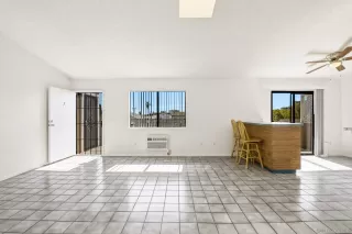 Photo #4: 260004115 Listing