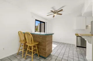 Photo #5: 260004115 Listing