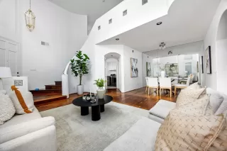 Photo #3: 260004140 Listing