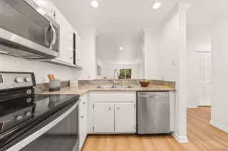 Photo #6: 260004154 Listing