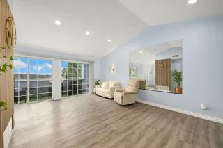 Photo #1: 260004157 Listing 