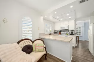 Photo #4: 260004157 Listing 