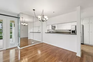 Photo #4: 260004161 Listing