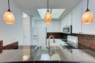 Photo #6: 260004175 Listing