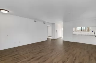 Photo #2: 260004200 Listing 