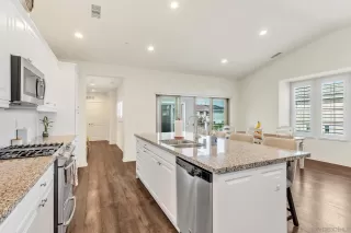 Photo #2: 260004237 Listing 