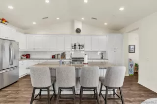 Photo #3: 260004237 Listing 