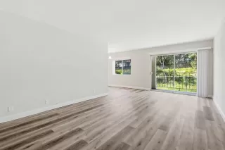 Photo #6: 260004270 Listing 