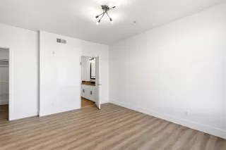 Photo #6: 260004359 Listing 