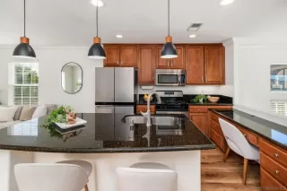 Photo #1: 260004362 Listing