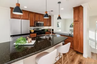 Photo #3: 260004362 Listing