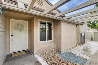 Photo #4: 260004433 Listing