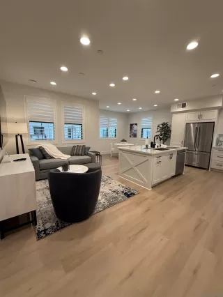 Photo #2: 260004434 Listing